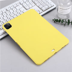 For iPad Pro 12.9 (2018) / (2020) / (2021) / (2022) Slim Light Anti-scratch Microfiber Lining Liquid Silicone Tablet Case Protective Shell