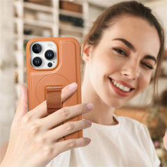 Étui magnétique Caseneo pour iPhone 16 Pro Max avec dragonne en cuir synthétique et PC 